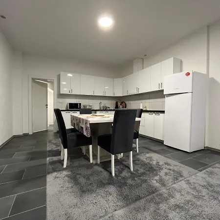 Kolonia E Apartamento *